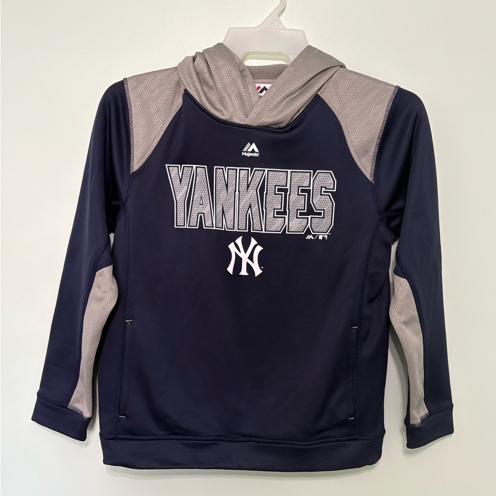 Majestic Yankees Youth Hoodie - Navy and Gray